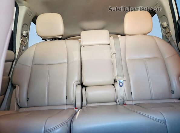 5N1AR2MM8GC633546 2016 NISSAN PATHFINDER White Widok tylnych siedzeń
