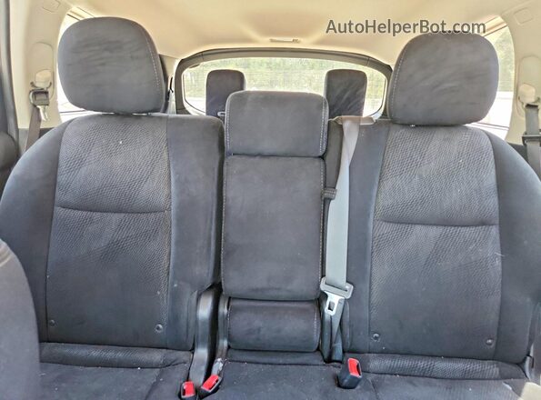 5N1AR2MM8GC634602 2016 NISSAN PATHFINDER Silver Widok tylnych siedzeń
