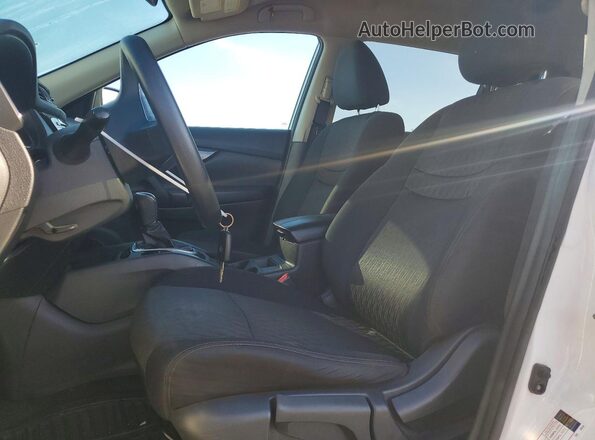 5N1AT2MM3HC742015 2017 NISSAN ROGUE White Vista interior delantera