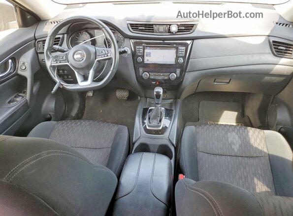 5N1AT2MM6HC787434 2017 NISSAN ROGUE Черный Вид панели приборов