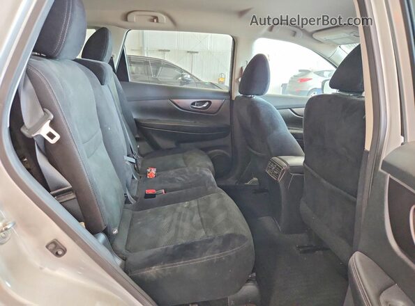 5N1AT2MM8GC788213 2016 NISSAN ROGUE Silver Вид задньої частини салону