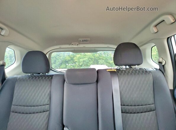5N1AT2MM8HC773535 2017 NISSAN ROGUE White Rear seats view