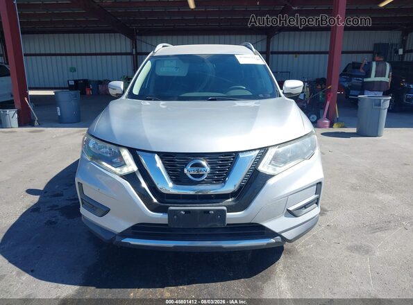 5N1AT2MT0HC786450 2017 NISSAN ROGUE Silver Widok zestawu wskaźników