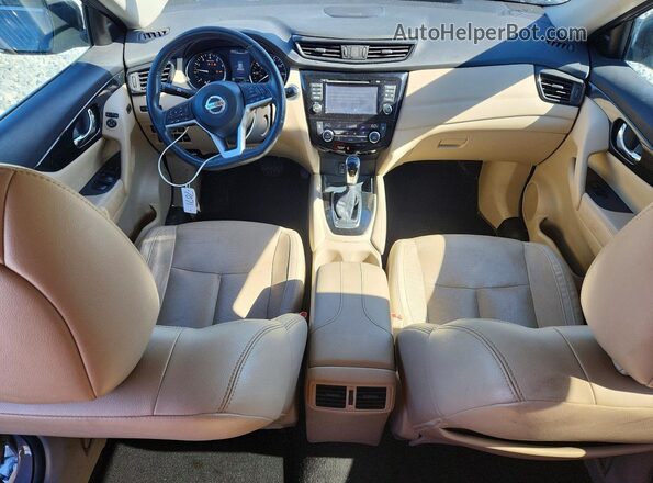 5N1AT2MT0HC807071 2017 NISSAN ROGUE Серый Вид панели приборов
