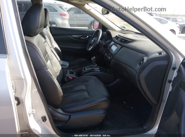 5N1AT2MT0HC876259 2017 NISSAN ROGUE Silver წინა სალონის ხედი