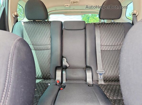 5N1AT2MT0JC752546 2018 NISSAN ROGUE Gray Rear seats view
