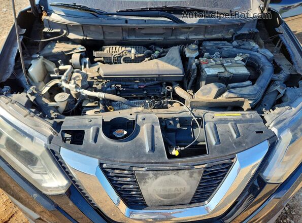 5N1AT2MT1HC834084 2017 NISSAN ROGUE Black Widok komory silnika