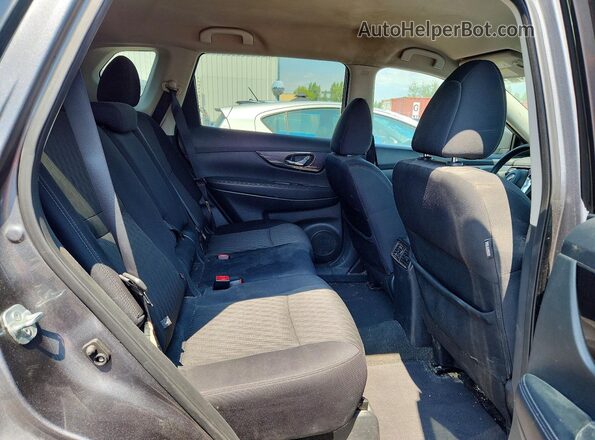 5N1AT2MT1JC825083 2018 NISSAN ROGUE Gray Widok wnętrza z tyłu