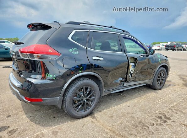 5N1AT2MT2HC830772 2017 NISSAN ROGUE Черный Вид сзади