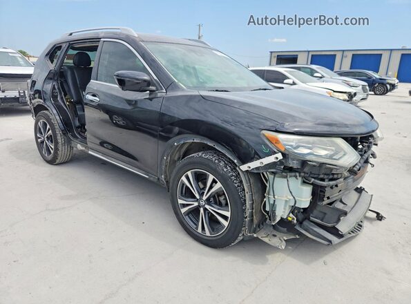 5N1AT2MT2HC844364 2017 NISSAN ROGUE Black Przód prawy