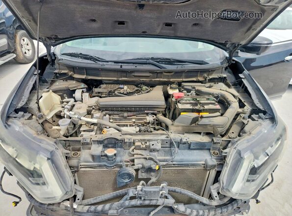 5N1AT2MT2HC844364 2017 NISSAN ROGUE Black Widok komory silnika