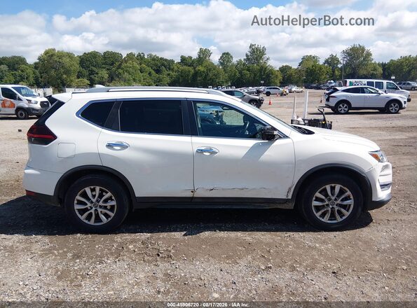 5N1AT2MT2JC788447 2018 NISSAN ROGUE White Вид задньої частини салону