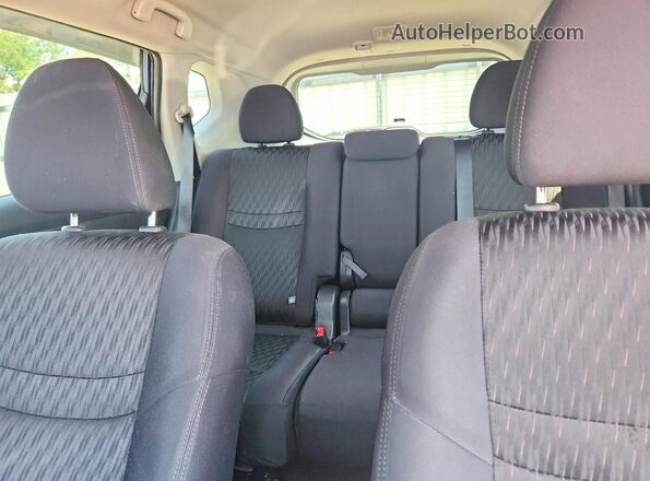 5N1AT2MT2KC786778 2019 NISSAN ROGUE Blue Rear seats view