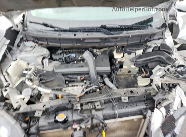 5N1AT2MT3HC796356 2017 NISSAN ROGUE Silver Vista interior trasera