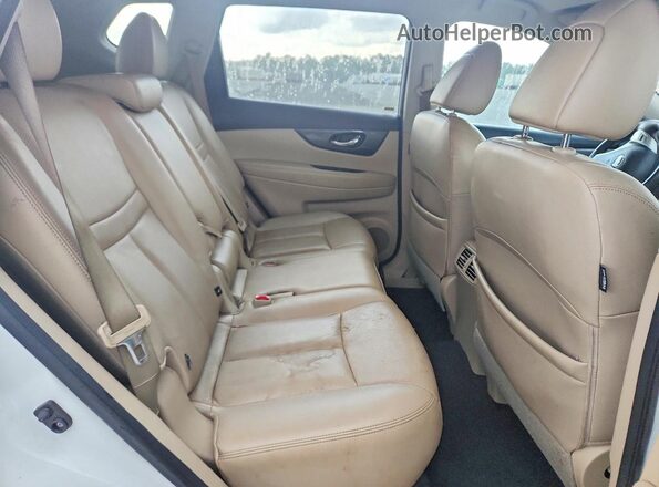 5N1AT2MT4GC751764 2016 NISSAN ROGUE White Սալոնի հետևի տեսք