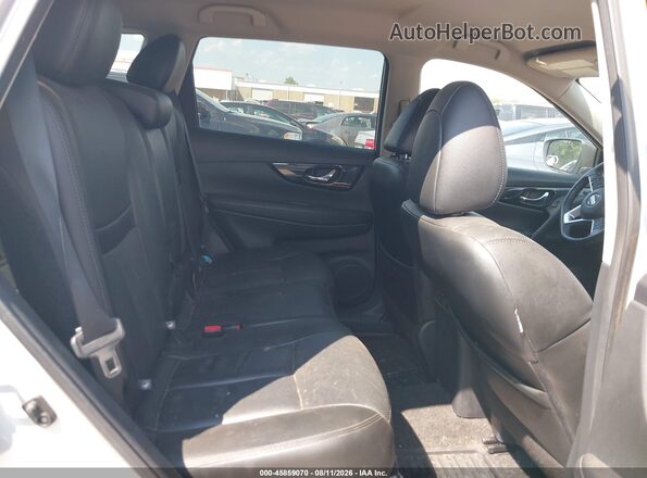 5N1AT2MT4KC778035 2019 NISSAN ROGUE Silver VIN կոդի պիտակի տեսք