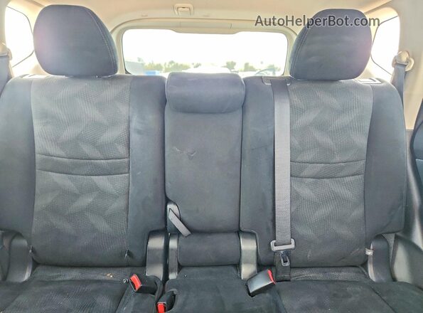 5N1AT2MT5GC897199 2016 NISSAN ROGUE Silver Вид задніх сидінь