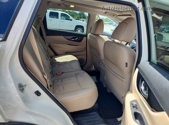 5N1AT2MT5GC918634 2016 NISSAN ROGUE Белый Вид задней части салона