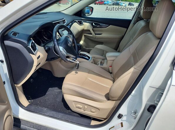 5N1AT2MT5GC918634 2016 NISSAN ROGUE Белый Вид салона спереди