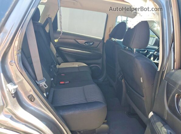 5N1AT2MT5HC805798 2017 NISSAN ROGUE Gray უკანა სალონის ხედი