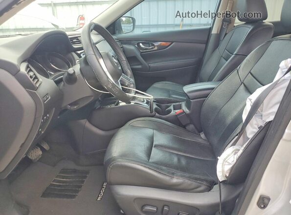 5N1AT2MT5KC802925 2019 NISSAN ROGUE Silver Вид салону спереду