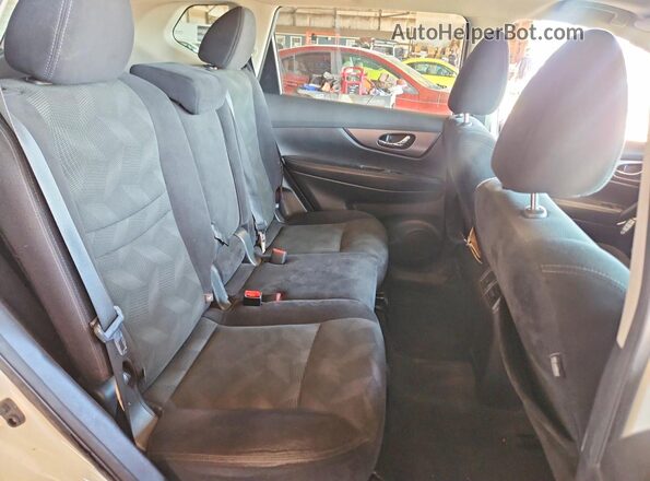 5N1AT2MT6GC769909 2016 NISSAN ROGUE White Widok wnętrza z tyłu