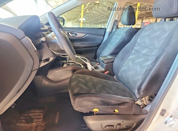 5N1AT2MT6GC769909 2016 NISSAN ROGUE White Widok wnętrza z przodu