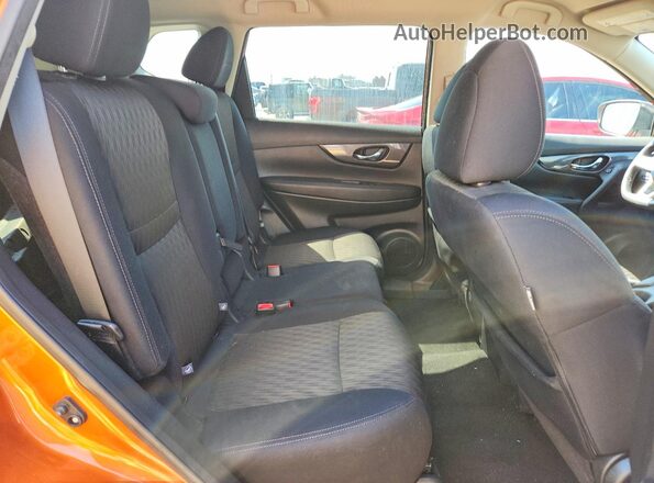 5N1AT2MT6KC709802 2019 NISSAN ROGUE Orange Вид задньої частини салону
