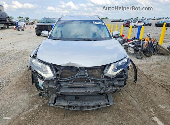 5N1AT2MT7HC832064 2017 NISSAN ROGUE Silver Դիմացի տեսք
