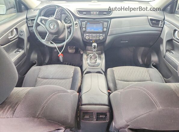 5N1AT2MT7HC832064 2017 NISSAN ROGUE Silver Առջևի վահանակի տեսք