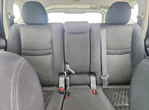 5N1AT2MT7HC832064 2017 NISSAN ROGUE Silver Հետևի նստատեղերի տեսք