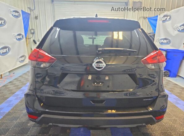 5N1AT2MT7JC749353 2018 NISSAN ROGUE Black Widok z tyłu