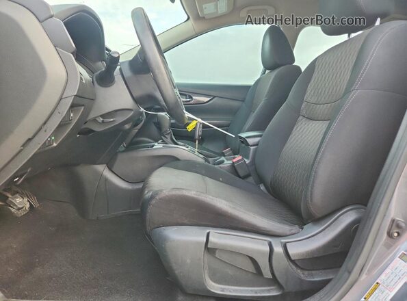 5N1AT2MT7JC775998 2018 NISSAN ROGUE Gray Front interior view