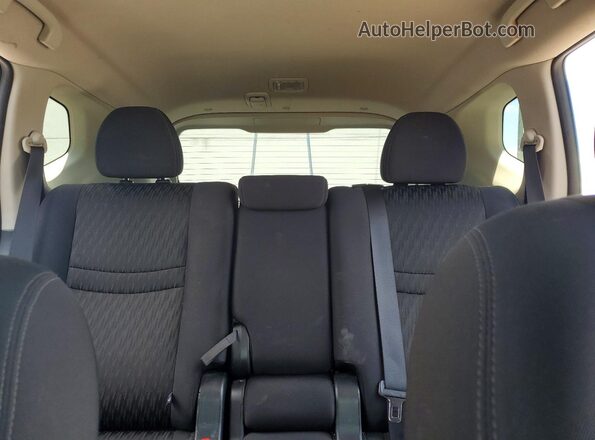 5N1AT2MT8HC811823 2017 NISSAN ROGUE Black Widok tylnych siedzeń