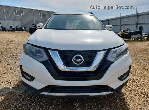 5N1AT2MT9HC753964 2017 NISSAN ROGUE Белый Вид спереди