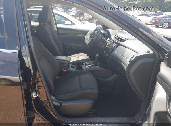 5N1AT2MT9HC772028 2017 NISSAN ROGUE Black Вид салону спереду