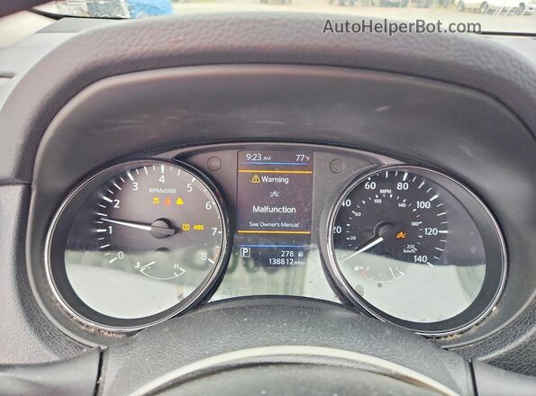 5N1AT2MT9JC765859 2018 NISSAN ROGUE Silver ხელსაწყოთა პანელის ხედი