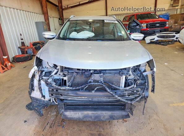 5N1AT2MT9JC802375 2018 NISSAN ROGUE Серебряный Вид спереди