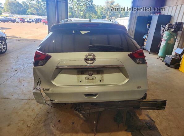 5N1AT2MT9JC802375 2018 NISSAN ROGUE Серебряный Вид сзади
