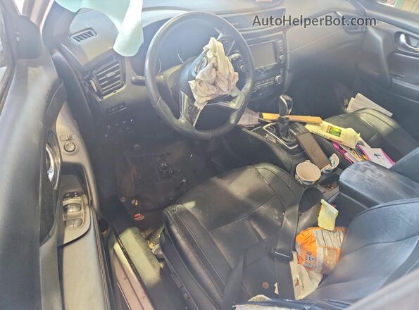 5N1AT2MT9JC802375 2018 NISSAN ROGUE Серебряный Вид панели приборов