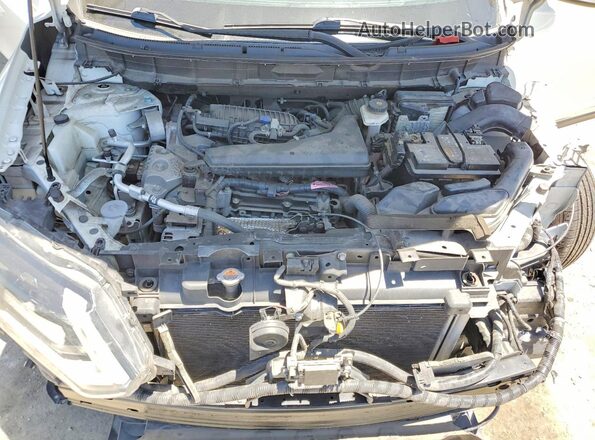 5N1AT2MT9JC818091 2018 NISSAN ROGUE White Engine compartment view