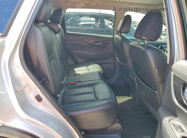 5N1AT2MT9KC768391 2019 NISSAN ROGUE Silver 