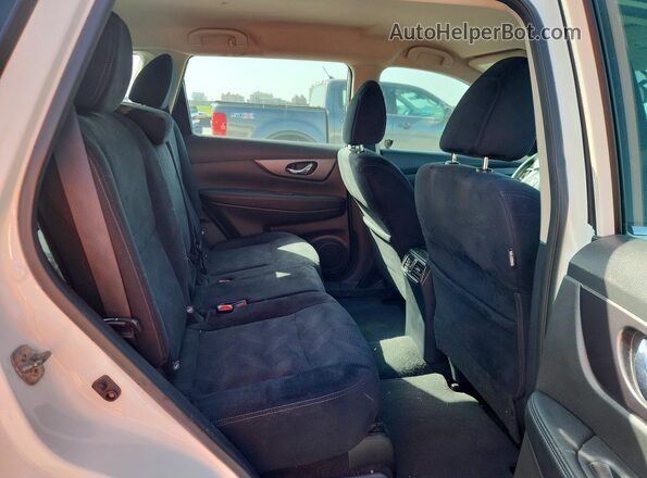 5N1AT2MTXGC893830 2016 NISSAN ROGUE White Rear interior view