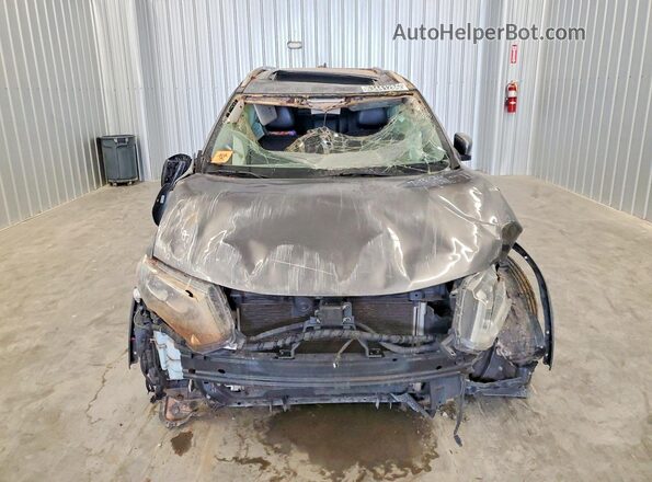 5N1AT2MTXHC868220 2017 NISSAN ROGUE Gray Widok z przodu