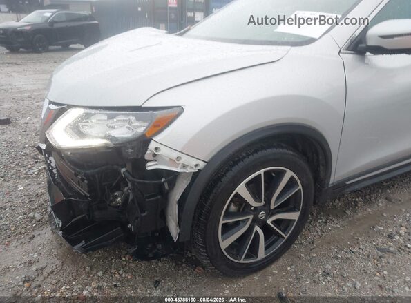 5N1AT2MTXKC743015 2019 NISSAN ROGUE Silver Widok z przodu