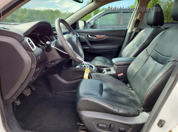 5N1AT2MV0GC768594 2016 NISSAN ROGUE Белый Вид панели приборов