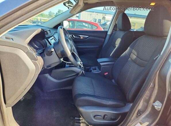 5N1AT2MV0HC791326 2017 NISSAN ROGUE Серый Вид салона спереди