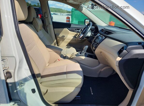 5N1AT2MV0JC769011 2018 NISSAN ROGUE White Vista interior delantera