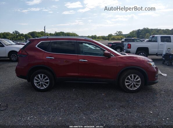 5N1AT2MV0JC843768 2018 NISSAN ROGUE Red Вид задньої частини салону
