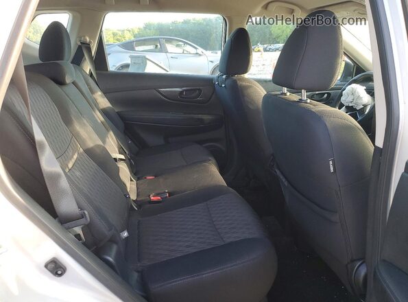 5N1AT2MV0LC810515 2020 NISSAN ROGUE Серебряный Вид задней части салона